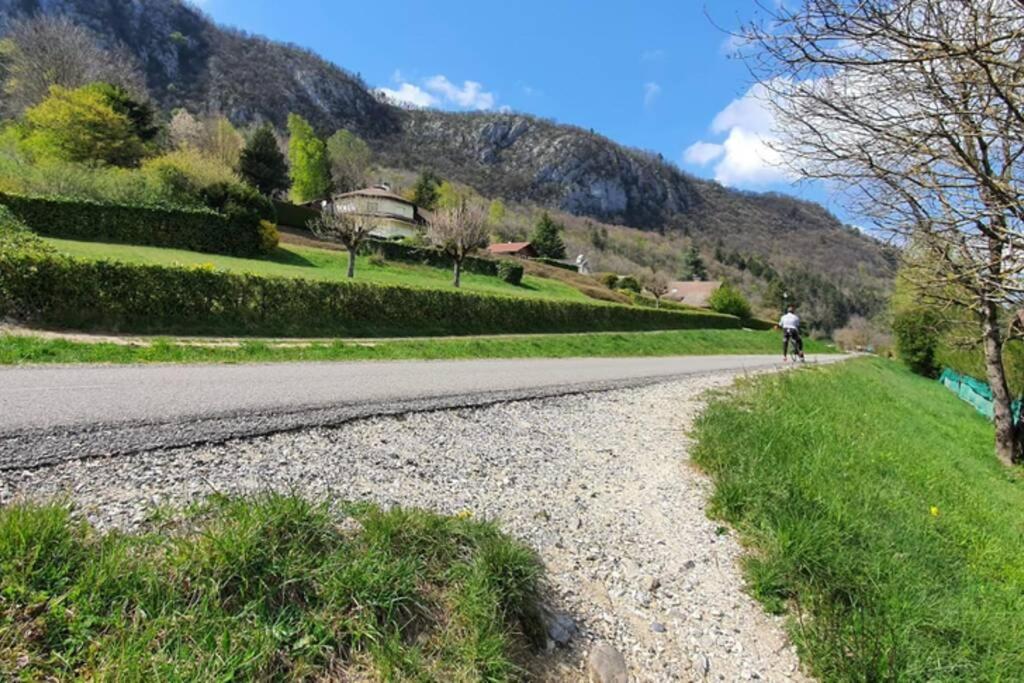 Appartement En Bordure De Doussard